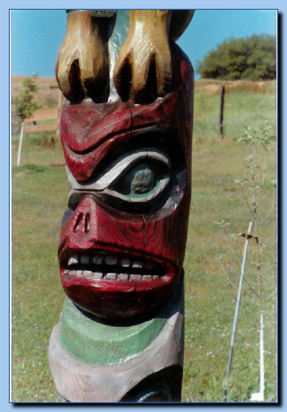2 104 Totem Traditional Archive 05